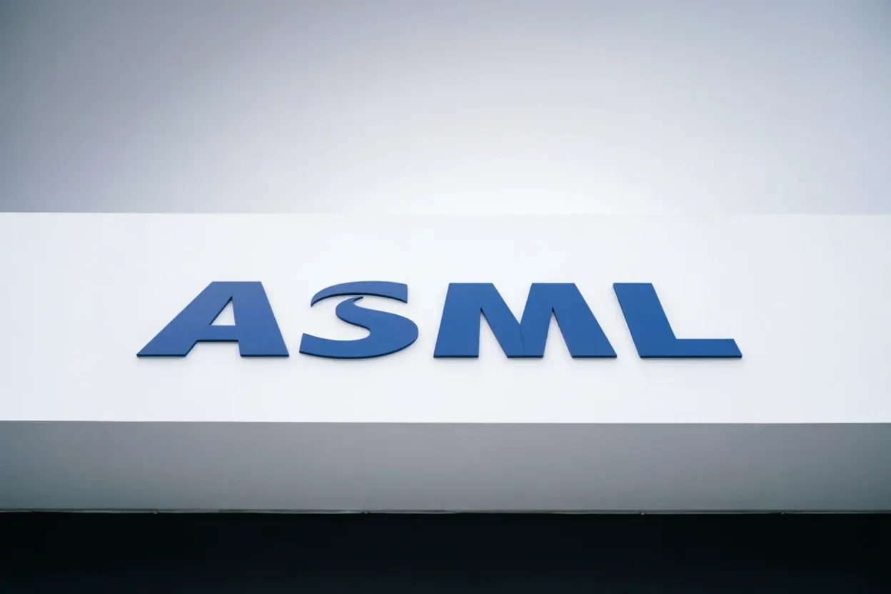 ASML Raises 2026 Revenue Forecast Amid AI Demand